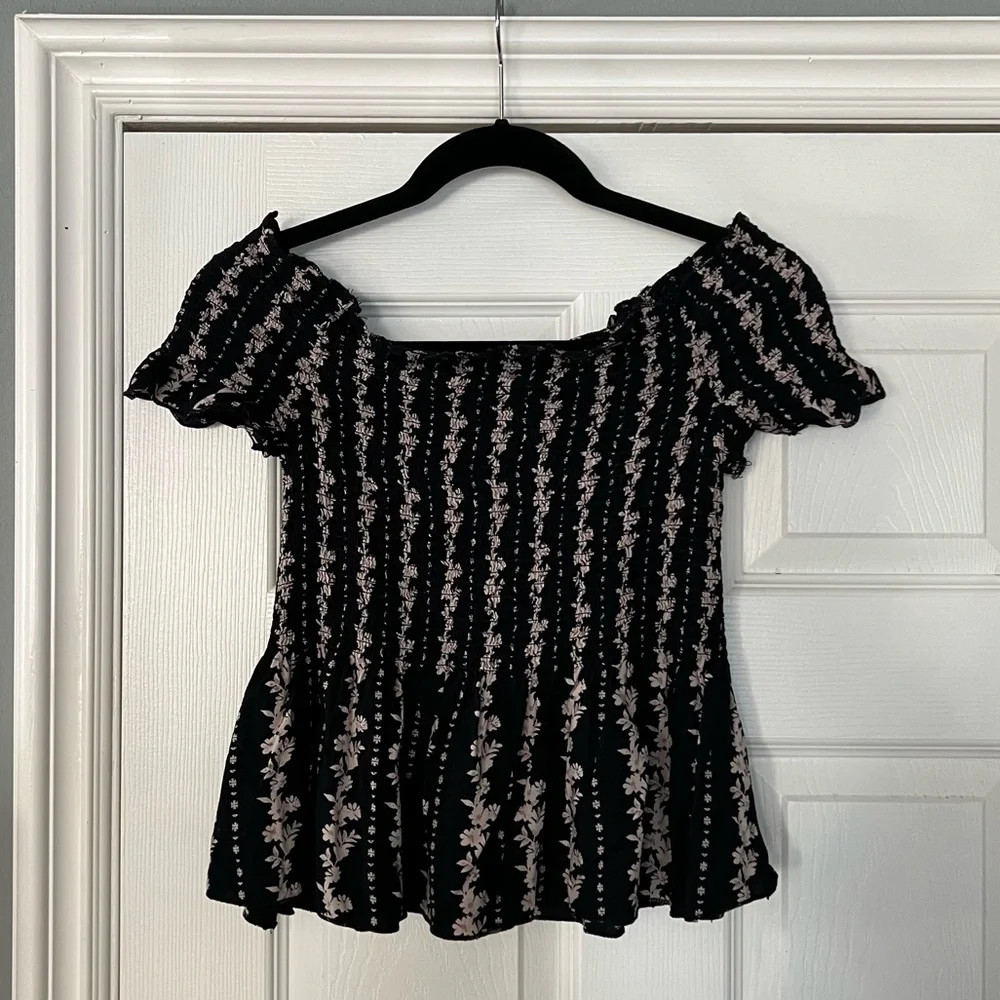 Smocked Off-Shoulder Floral Top - Picture 1 of 4
